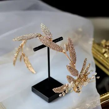 Menyasszony Elegáns kristály Hairband fülbevaló Arany Retro Levelek Fejét darab Luxus Esküvői haj Tartozékok